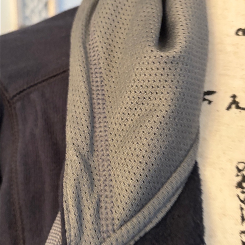 Under Armour Black and Gray Full-Zip Hoodie - Picture 4 of 6